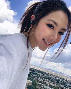 邓紫棋吃瓜瞪眼视频,网友直呼可爱到爆